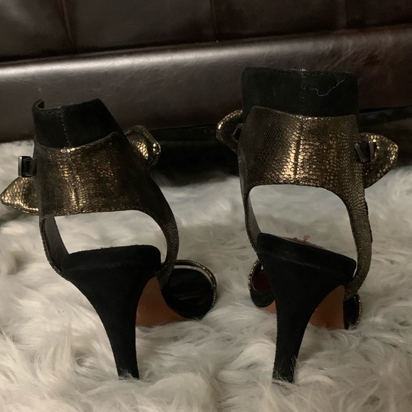 Brand new Report heels with a bow closure - Picture 5 of 6